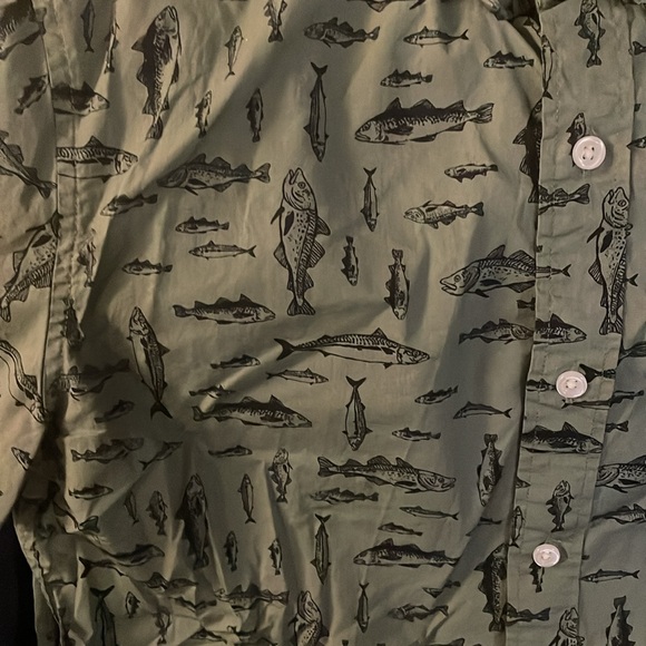JCrew button up Men’s shirt size Med. NWT - Picture 3 of 5